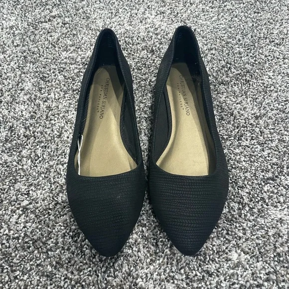Christian Siriano Women's Black Flats - Picture 1 of 4